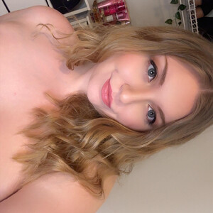 AprilBabe video